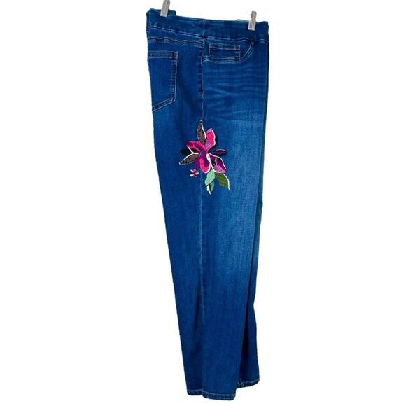 Chico’s Petite Jeans Pull On Jegging Ankle Floral Embroidered Women’s Size 14P - Picture 3 of 11